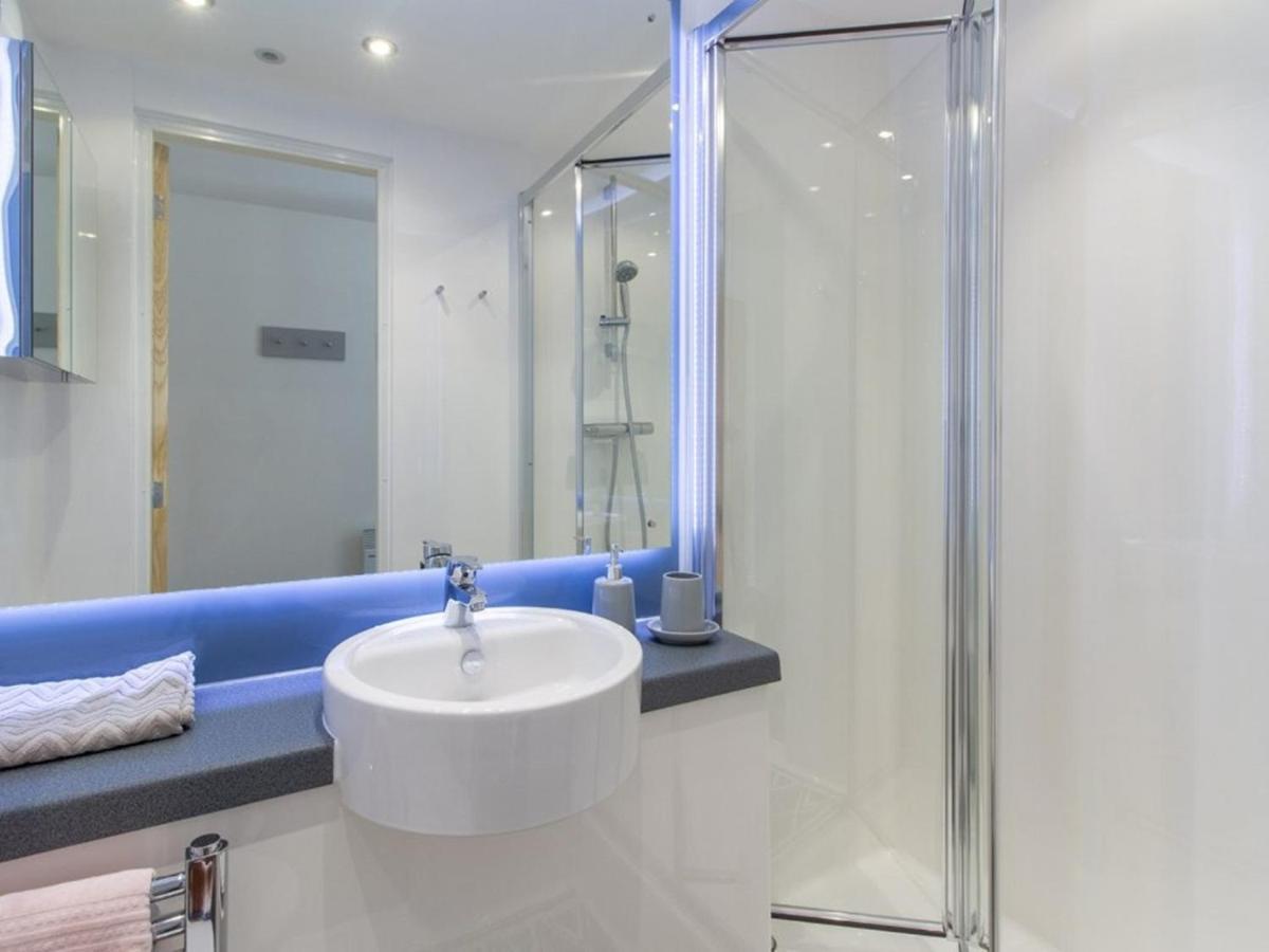 Modern Ensuite Rooms, Sheffield - Sk シェフィールド エクステリア 写真